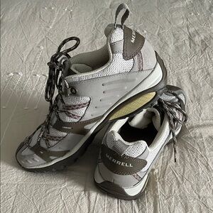 Merrell Gray and White Trail Shoes New